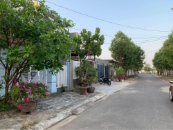 Chuyển nhượng lô đất đường Trần Huỳnh KDC TNT Trường Xuân tại Quảng Nam