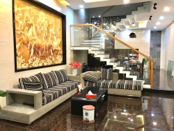 Bán nhà 3 tầng 3 mê đường An Trung Đông 7 - Sơn Trà - Gần Cầu Rồng - Sát Biển Mỹ Khê - DT 80m2 ngang 5m vuông vức - Giá 10 tỷ tại Quảng Nam