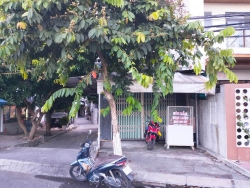 Chủ cần bán gấp lô đất 98m2 ngang 5.5m mặt đường Trường Chinh tại Quảng Nam