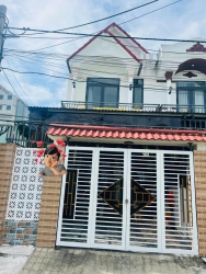 Nhà 2 lầu 2 mê 110m2 giá 2 triệu 580 tại Quảng Nam