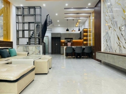 n nhà ba tầng trung tâm Sơn Trà tại Quảng Nam