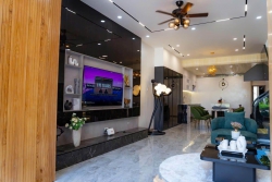 Bán nhà 3 tầng 3 mê mặt tiền Hoà Phú khu E Kim long tại Quảng Nam