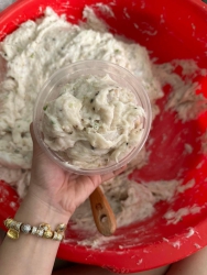 Chả mực sáng nay nhà em có khách lấy, mấy bạn trẻ hay ghien món này lắm tại Quảng Nam