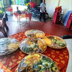 Nhà ai đám tiệc linh đình cho em góp mẹt như hình được không tại Quảng Nam