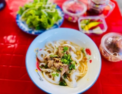 Thật sự là mỳ gà ta rất ngon tại Quảng Nam