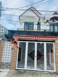 Nhà 2ty6 110m2 2 lầu chủ để lại toàn bộ nội thất tại Quảng Nam